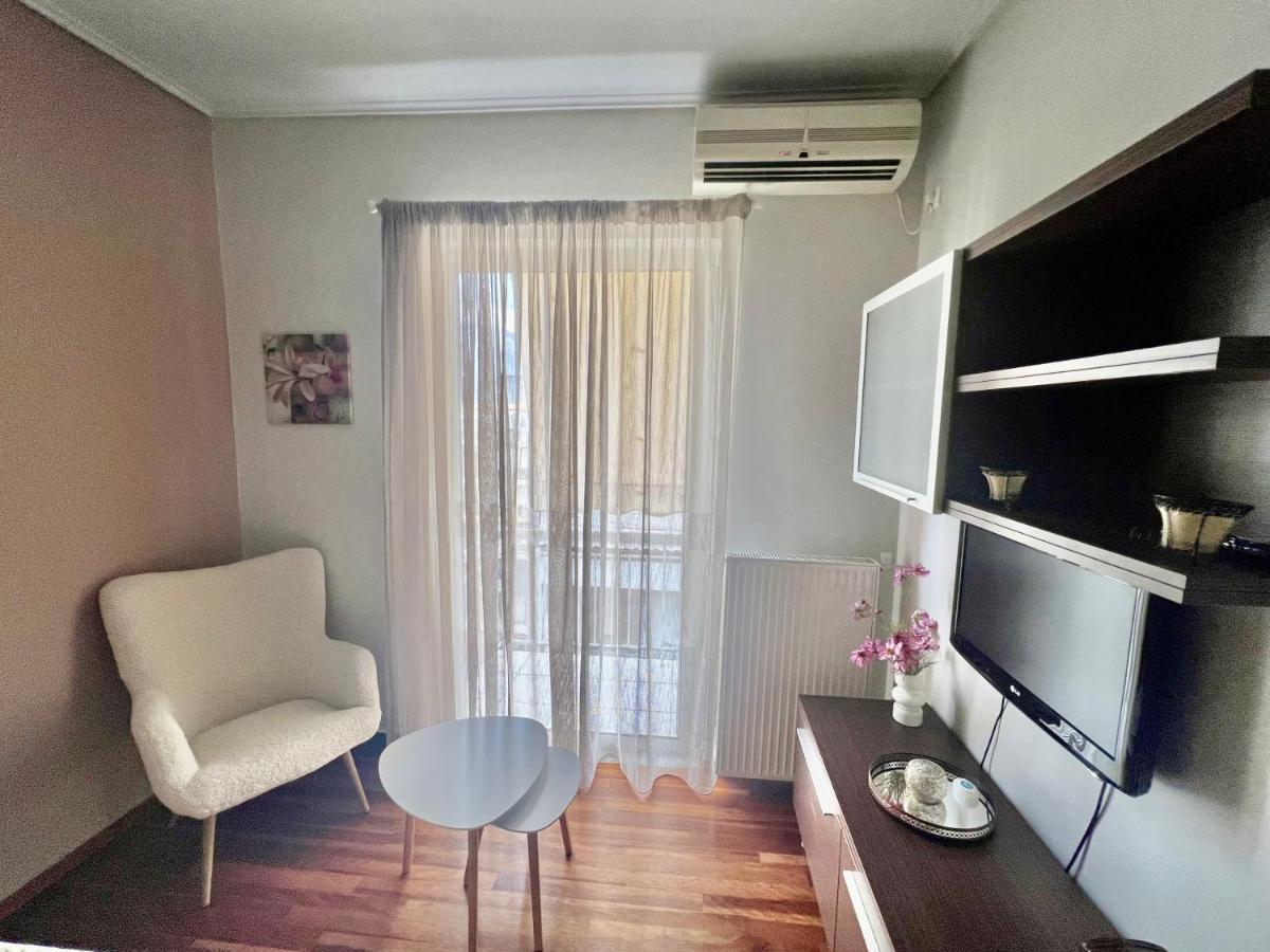Ferienwohnung Elegant Downtown Retreat Kalamata Exterior foto