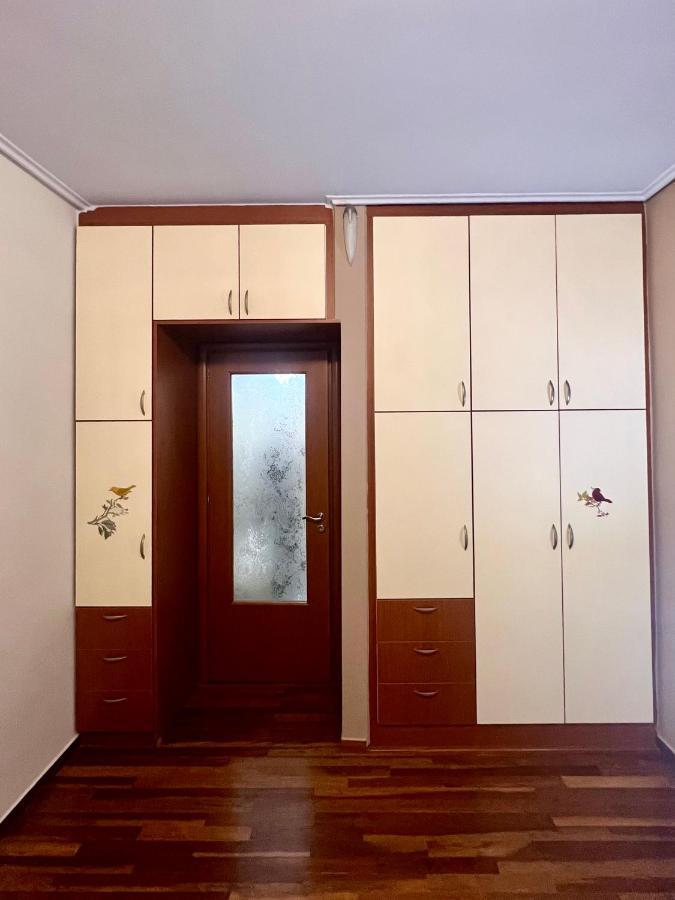 Ferienwohnung Elegant Downtown Retreat Kalamata Exterior foto